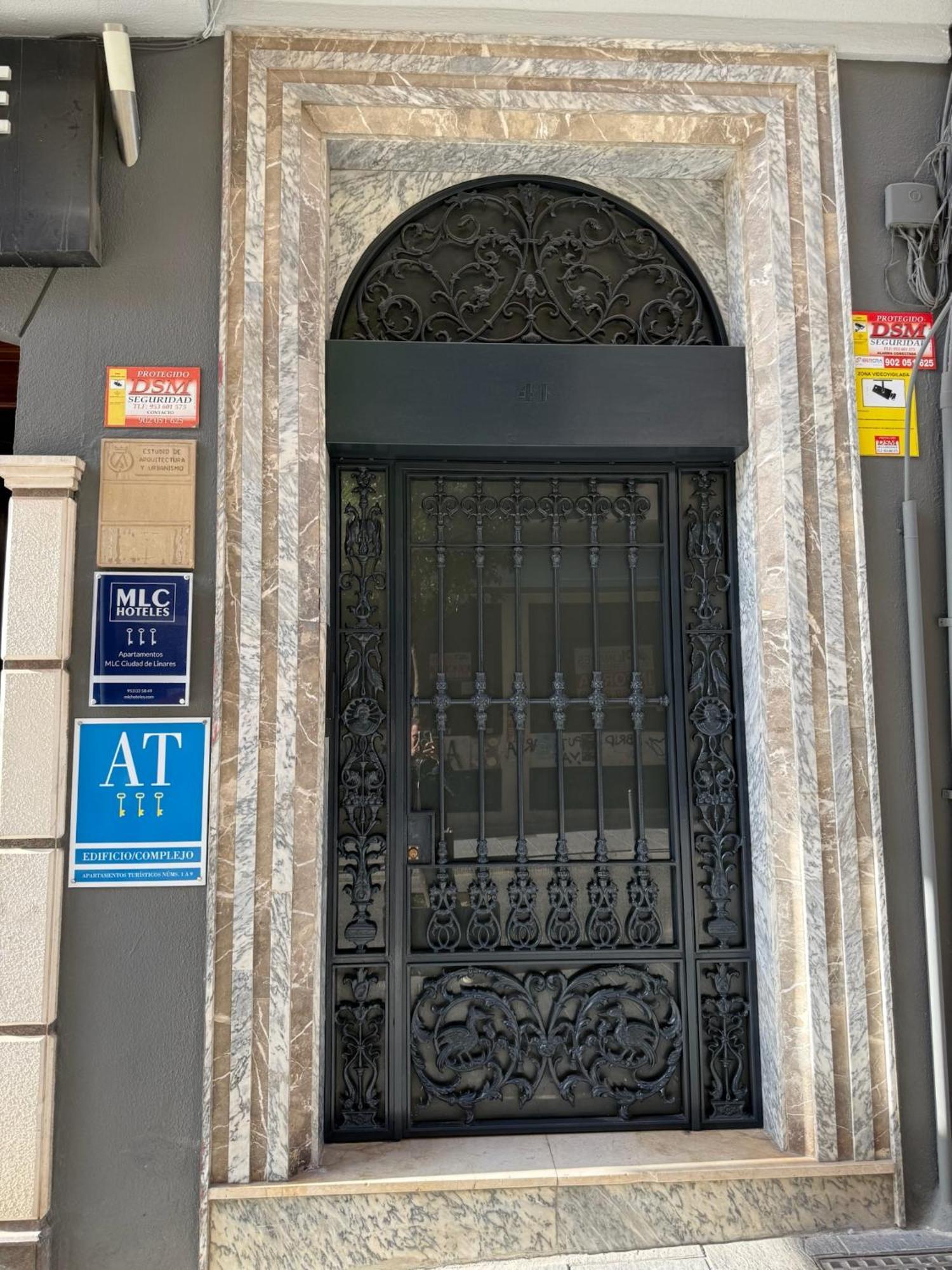 Apartamentos Mlc Ciudad De Linares Linares  Luaran gambar